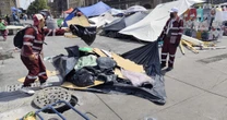 Zócalo de la CDMX amanece limpio tras 24 días de plantón de la CNTE