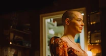 ‘Bugonia’, la nueva película de Lanthimos que transformó a Emma Stone