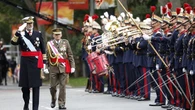 Sánchez no evita los abucheos ni forzando el protocolo en una Fiesta Nacional sin parte del desfile aéreo