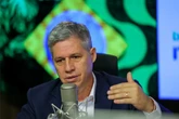 Paulo Teixeira chama a população para “tomar as ruas” contra anistia e PEC da Bandidagem