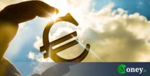Una nuova BCE, un nuovo euro, garanzia depositi banche fino a €100.000 in pensione. L’idea di Savona (Consob)