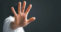 もしあなたが“草津町長”になったら裁判にいくら金がかかるのか…性加害していなくても覚悟するべき驚きの額「もし録音なかったらどうなる？」