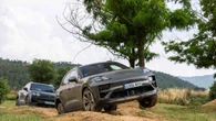 Salimos de ruta por campo con el Porsche Macan eléctrico y la experiencia sorprenderá a muchos