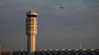 Air traffic controllers at Reagan airport working 6-day weeks amid staffing crisis
