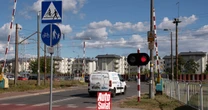 Żółte kamery łupią kierowców także na przejazdach kolejowych