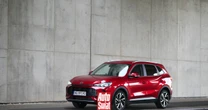 MG ZS Hybrid+. Najtańszy hybrydowy SUV na rynku ma w sobie coś z Poloneza
