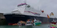 U.K. and France deploy naval ships over tense fishing dispute