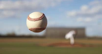 ヤクルト快進撃のウラに「眼」専門の凄腕トレーナーの存在か、ベネズエラWBC優勝も支えた「最新戦法」