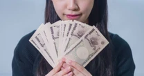 CAと看護師の”パパ活事情”を大解剖…「マンションの頭金200万を振り込まれる」「21歳上の患者と月11万で」【90年代を振り返る】