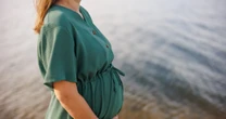 夫と会社からWマタハラ。38歳臨月妊婦が夫の浮気を知って気づいた「離婚したくなかった本当の理由」
