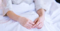 熱中症での転倒から一気に「老老介護」に突入。浜田敬子が振り返る、86歳父を介護する母が倒れた日のこと