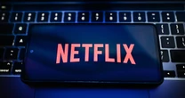 『地獄に堕ちるわよ』がヒットも「昭和と裏社会ばかりで飽きた」との声も…それでもNetflixが定型ドラマを量産せざるを得ない「切実な裏事情」