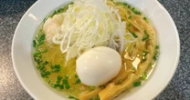 2026年のトレンドになるかも？ 年間600杯食べるラーメン通が注目している”牛ラーメン”