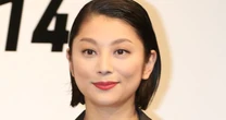 ライバル女優が「ほぼ自滅」…小池栄子が40代で「独り勝ち」状態になっていた！