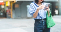 「プライドが高い」「必死が透け透け」…「マッチングアプリ」でヤリモク既婚者に狙われてしまいやすい女性の特徴６選【婚活】