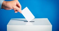 【校閲クイズ】「今回の県知事選では、スキャンダルが痛手となり、下馬評のとおり現職A氏がダントツの最下位となった」。 この文章のどこが誤っているか、分かりますか……？