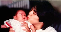 夫・尾崎豊とクルーズした妊婦時代の写真も…尾崎繁美が息子・裕哉の20歳の誕生日に作った「世界にひとつだけ」の贈り物