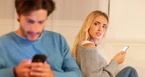 英語で「彼らしくない」は何て言う？ 普段と違うときの「○○らしくない」の英語表現
