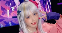 「目のやり場に困るほど刺激的っ…！」トップコスプレイヤー・えなこ《胸元ざっくり＆美太ももあらわな悩殺SHOT》にネット反響