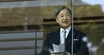 天皇の前で全裸に…宮内庁職員に紛れて皇居内に侵入…皇室で続く「不穏な事件」の意外すぎる影響