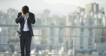 「営業」なのに嘘をつけず会社の命令も聞けないダメ社員…敏腕音楽プロデューサーの下積み時代を支えた「ポジティブ・エスケープ」とは