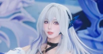 「一瞬で心を奪われる妖美な佇まい…」中国美女トップコスプレイヤー・洛洛子《原神・人気キャラ完コピ》にファン絶叫