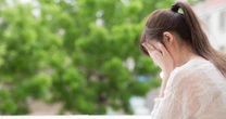 入社3年目の大企業一般職女性が「元彼との不倫」に走ったワケ、「職場でのパワハラ」が引き金に