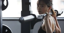 「なぜ筋トレしているあの人は若々しいのか」最新科学が証明…《がん細胞すら破壊する》最強ホルモンの正体