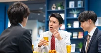 「褒めてほしい…でも近付きすぎないで」管理職を追い詰めるイマドキ若手社員の”難解すぎるホンネ”データで判明