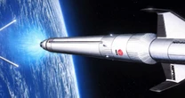 ロシアとアメリカ。２つの「宇宙基地」で、交わした”日本ロケットの父”との会話…その後に送られてきた、「超弩級書類」の正体