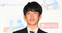 「カーテンを閉めていいなんて、言わなきゃよかった」棋士・木村一基が藤井聡太との「30歳差対決」で後悔したワケ
