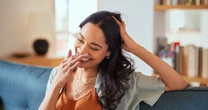英語で「恥ずかしい」って何て言う？ 恥ずかしさを伝える状況別の英語フレーズ