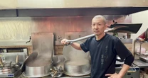 《18歳未満入店禁止》のラーメン屋「賛否両論のルール」でも行列必至＆新店オープンするほど根強い人気「納得のワケ」