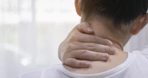 「肩が痛いのは、霊の仕業」診断開始わずか2分で”59.8万円の水晶”を販売…高齢者を狙い撃ちにする《SNS占い師の実態》