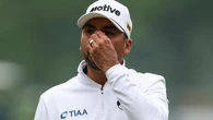 Aussie champ cursing as countryman claims early lead