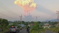 Disruptions for Aussie travellers as Indonesian volcano erupts