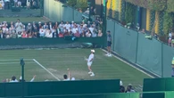 Aussie fighter defies debilitating issue in instant Wimbledon classic
