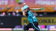 Veteran Aussie dumped from latest round of cricket contracts