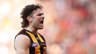 Hawks prevail after Giants nearly pull off extraordinary comeback