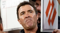 Essendon great issues personal warning to Brad Scott as panic sets in