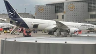 Employees hurt after plane’s nose gear collapses