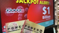 US Powerball jackpots to $1 billion