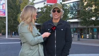 Music legend drops in on 7NEWS reporter’s live cross