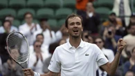 TennisMedvedev claws way into Wimbledon 4th Rd