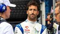 Daniel Ricciardo’s race derailed before it begins: ‘Did he?’