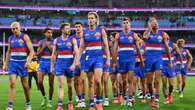 Bulldogs star delivers message to umpires after loss to Pies