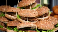 Police ‘detain restaurant staff after being refused free burgers’