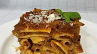 It’s ‘World Pasta Day’ so we celebrate with a GIANT pasta al forno AKA Italian pasta bake 
