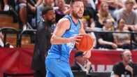 NBA championship winner, Boomers star Matthew Dellavedova lists Melbourne home