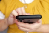 Wearable device monitors tumour size and displays it in an app